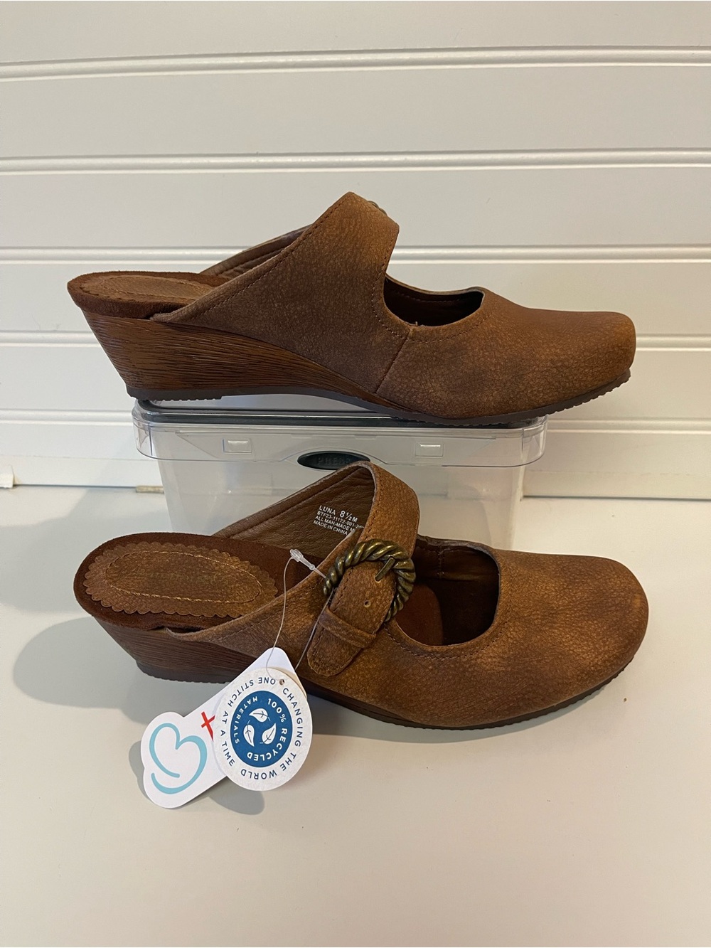 Baretraps Women's Size 8.5 Luna Slip On Mule Slides Cashew Brown NWT